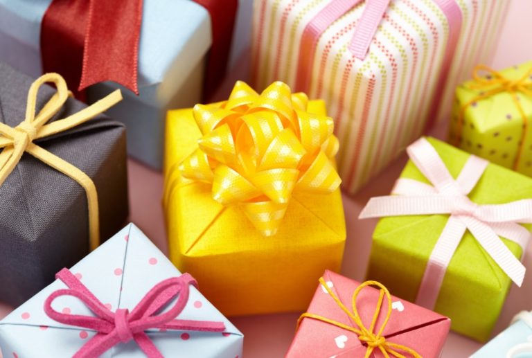 Gift boxes with bow