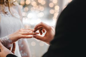 people getting married